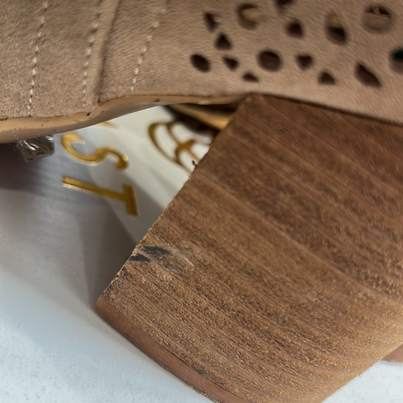 Beast booties - Picture 6 of 7